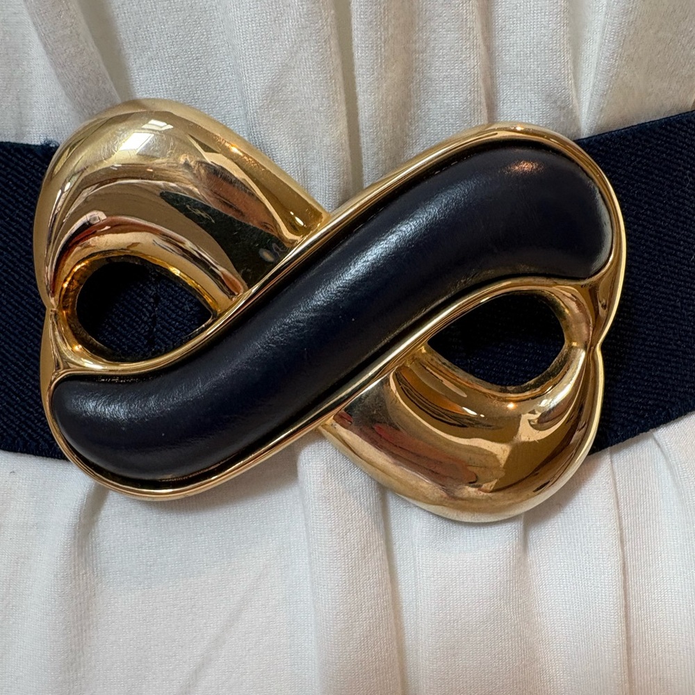 Amazing Day-Lor 1980’s Belt Navy Blue Gold Swirl Blue Elastic 2”+ Wide 30”-36”